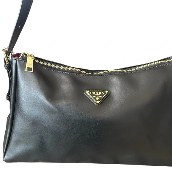 Black Leather Shoulder Bag - Picture 2 of 14